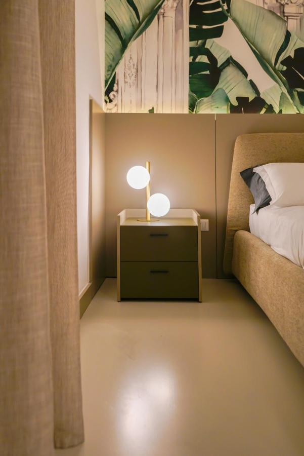 Fepa Place Design Apartments เนเปิลส์ ภายนอก รูปภาพ