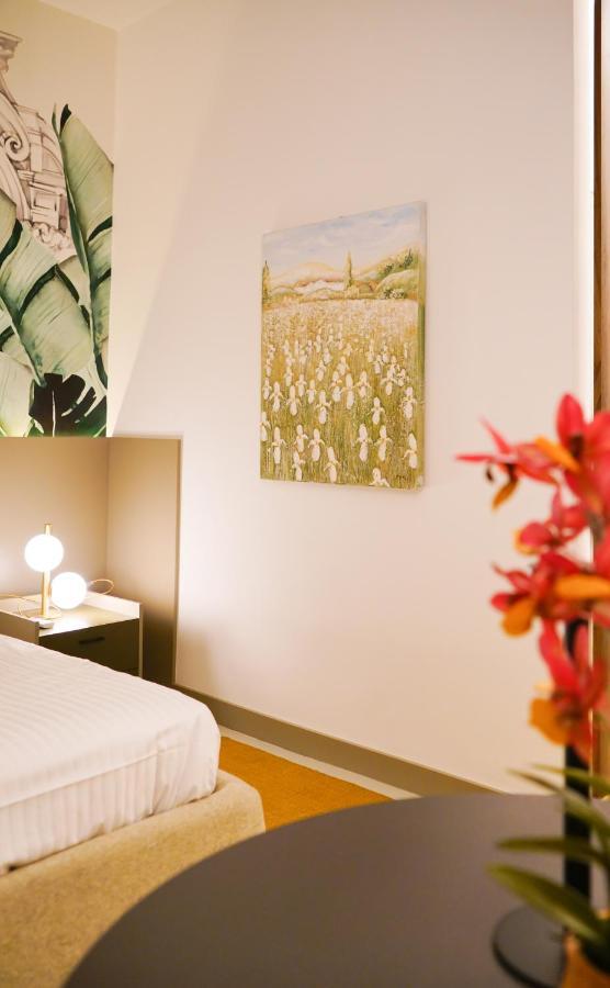 Fepa Place Design Apartments เนเปิลส์ ภายนอก รูปภาพ