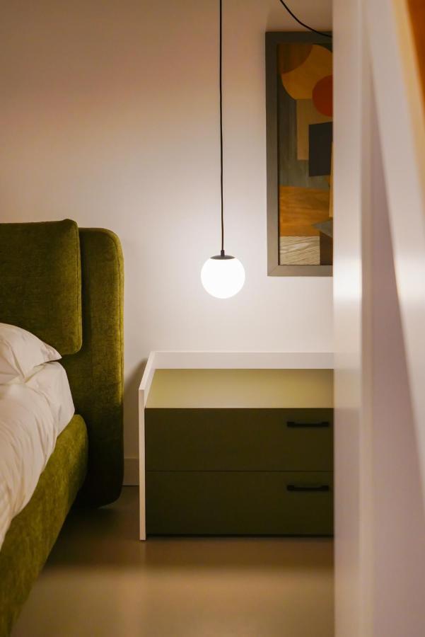 Fepa Place Design Apartments เนเปิลส์ ภายนอก รูปภาพ