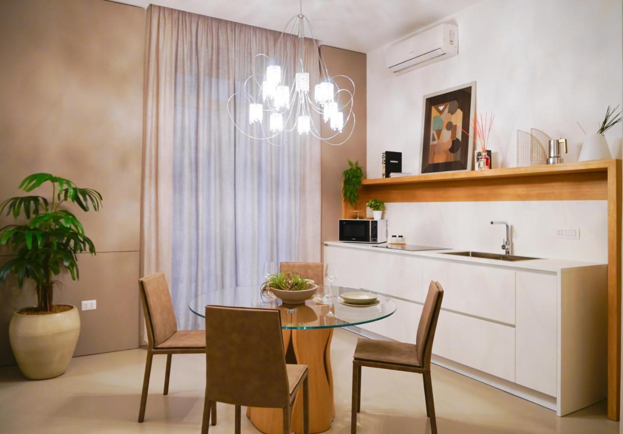 Fepa Place Design Apartments เนเปิลส์ ภายนอก รูปภาพ